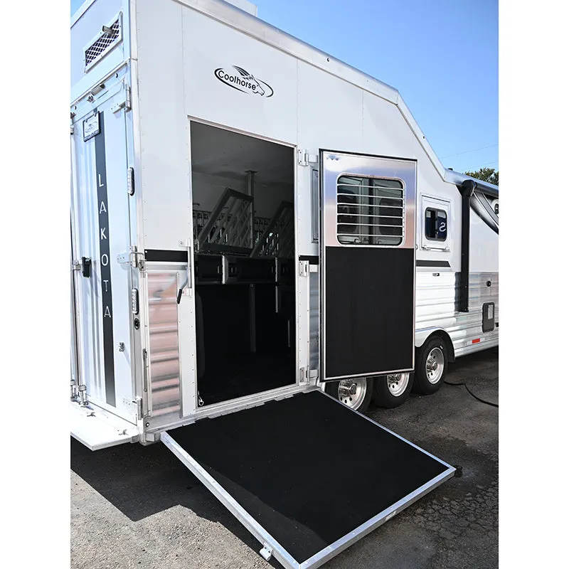 2025 Lakota BigHorn 4 Horse Trailer 17' Living Quarter, Double Slide, Side Load