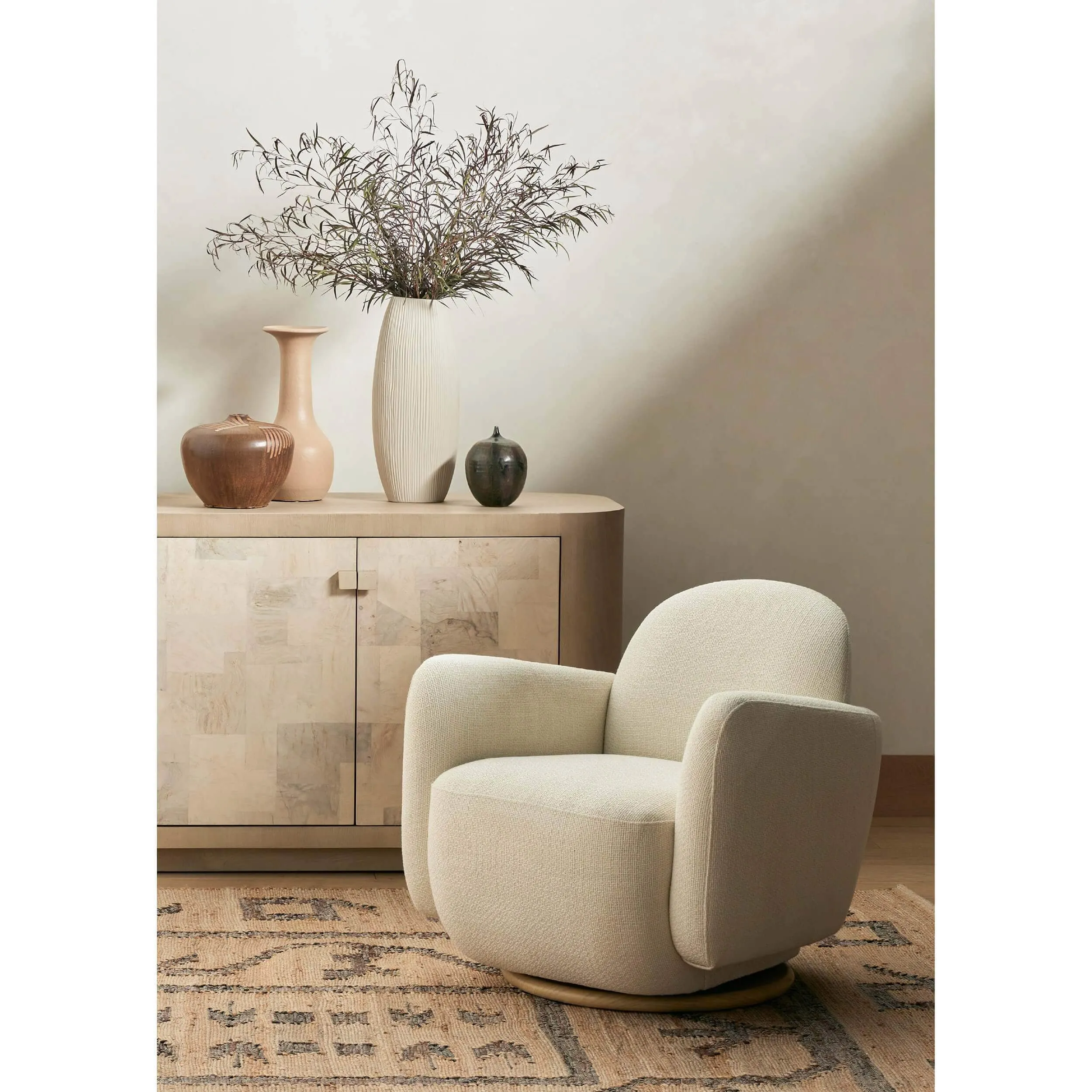 Enya Swivel Chair, Gibson White