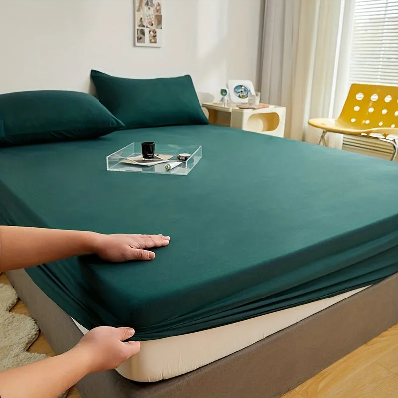 Soft and Cozy Polyester Fitted Sheet for Deep Mattresses