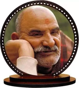 Yuvaan Luxury Decorative Showpiece for Home & Car Dashboard Accessory (Lord Neem Karoli Baba Idol)